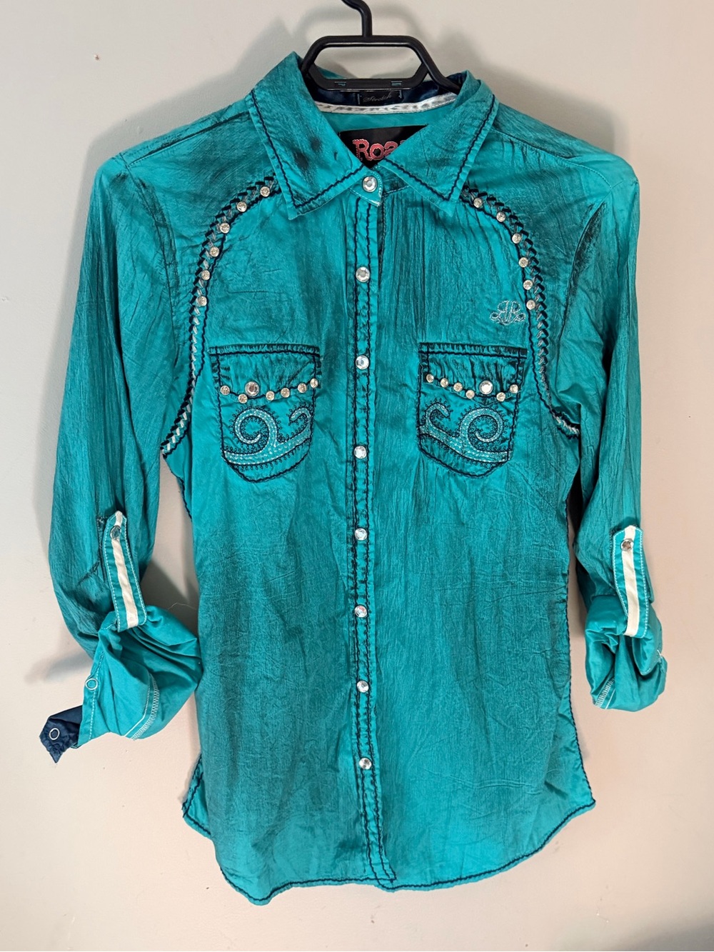 Roar Y2K Western button up rhinestone bedazzled cowgirl embroidered top